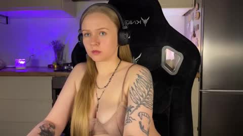 NEXT STREAM  1AM GMT3  Alice    online show from 10/02/25, 03:35