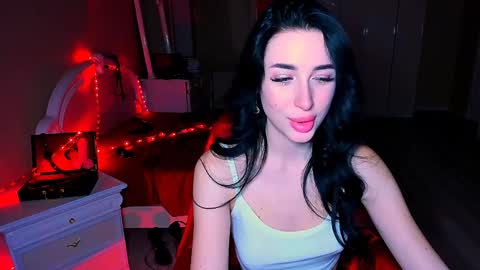 Snapshot of bad_desire chatting on 01/19/25, 06:00 Miss Desire...do you remember online show from 01/19/25, 06:00