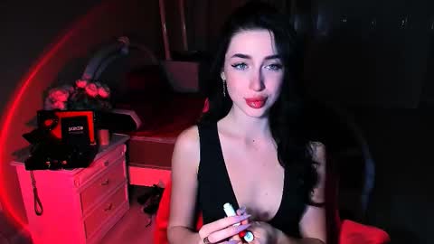 Snapshot of bad_desire chatting on 11/18/25, 04:50 Miss Desire...do you remember online show from 11/18/25, 04:50