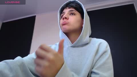 Anna online show from 02/12/25, 06:09