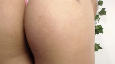 Snapshot of bad_girl_2003 chatting on 02/20/25, 05:01 Angeles online show from 02/20/25, 05:01