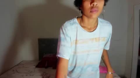 Snapshot of bad_girl_deluxe chatting on 11/07/25, 03:17 bad_girl_deluxe online show from 11/07/25, 03:17