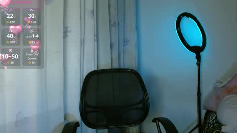 Sophie online show from 10/20/25, 03:12