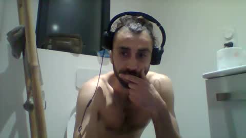 Snapshot of badboy33000182893 chatting on 11/10/25, 06:51 badboy33000182893 online show from 11/10/25, 06:51