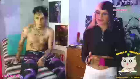 Snapshot of badeyes_crazylilgoat chatting on 11/06/25, 08:54 Dan Lila online show from 11/06/25, 08:54