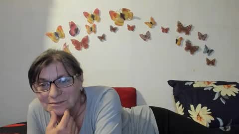 Snapshot of badgg chatting on 01/29/25, 03:47 Gina online show from 01/29/25, 03:47