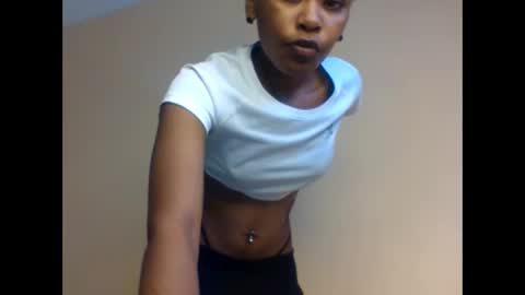 Snapshot of badgurllily chatting on 10/14/25, 07:53 Lily. online show from 10/14/25, 07:53