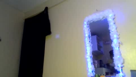 Snapshot of badgurllily chatting on 11/06/25, 08:10 Lily. online show from 11/06/25, 08:10