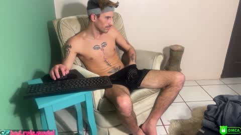 Snapshot of badrolemodel chatting on 01/26/25, 08:36 Alex online show from 01/26/25, 08:36