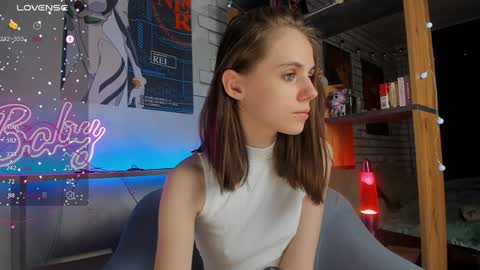 Snapshot of baenova chatting on 01/20/25, 06:10 Molly links in bio online show from 01/20/25, 06:10
