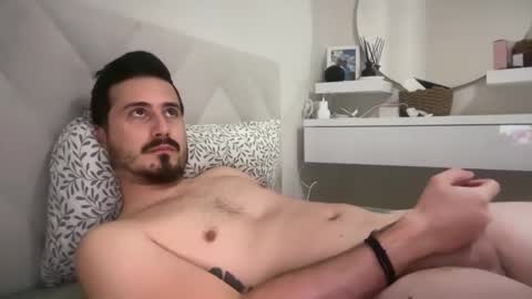 Snapshot of bagvag0 chatting on 10/21/25, 07:20 bagvag0 online show from 10/21/25, 07:20