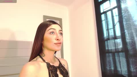 Snapshot of bahianawood chatting on 03/05/25, 12:44 bahianawood online show from 03/05/25, 12:44