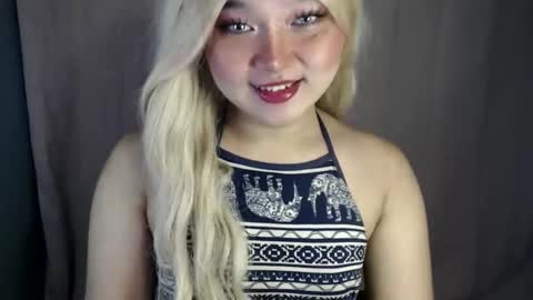 april online show from 10/19/25, 10:32