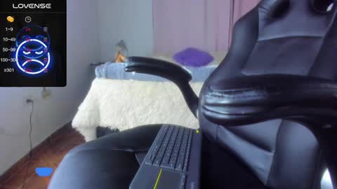 Snapshot of baileyadamss chatting on 02/22/25, 03:45 IM BAILEY online show from 02/22/25, 03:45