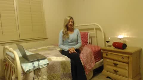 Happy Girl online show from 01/16/25, 05:11