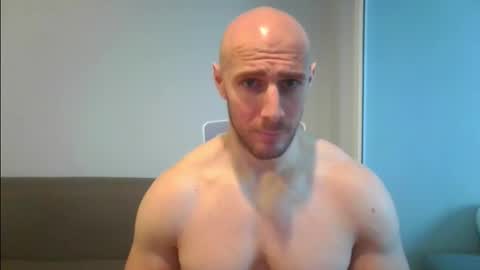 Snapshot of baldyboyy chatting on 01/12/25, 03:07 baldyboyy online show from 01/12/25, 03:07