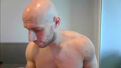 Snapshot of baldyboyy chatting on 02/09/25, 04:46 baldyboyy online show from 02/09/25, 04:46