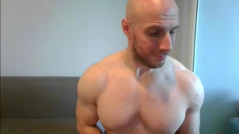 Snapshot of baldyboyy chatting on 02/09/25, 07:49 baldyboyy online show from 02/09/25, 07:49