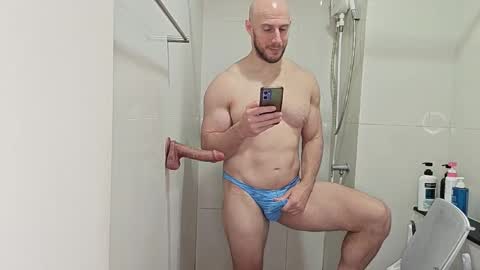 Snapshot of baldyboyy chatting on 10/23/25, 03:50 baldyboyy online show from 10/23/25, 03:50