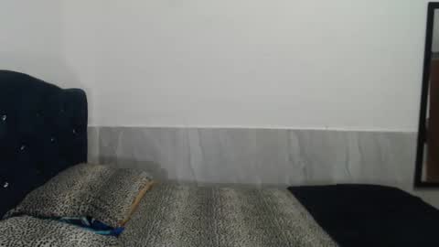 Snapshot of balentina_hot chatting on 03/12/25, 05:13 valentina online show from 03/12/25, 05:13