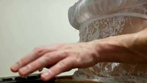 Snapshot of bambi_123 chatting on 09/13/25, 01:05 Littlefuckdoll online show from 09/13/25, 01:05