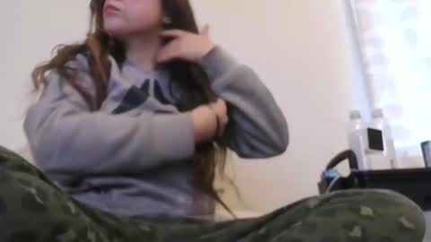 bambiboo8113 online show from 11/11/25, 11:54