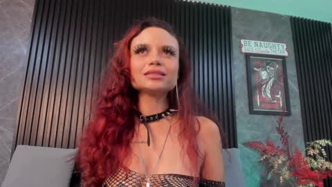 Snapshot of bambiiqueen chatting on 12/26/24, 04:04 Bambi online show from 12/26/24, 04:04