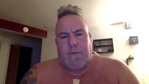 banana5289 online show from 11/19/25, 04:01