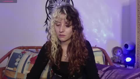Snapshot of bandit_monkey chatting on 01/20/25, 04:10 V E R O N I C A online show from 01/20/25, 04:10