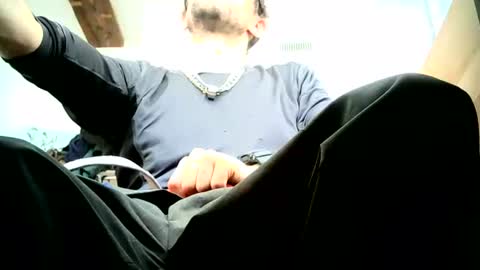 Snapshot of banginondadrumsalldaylong chatting on 09/29/25, 04:23 banginondadrumsalldaylong online show from 09/29/25, 04:23