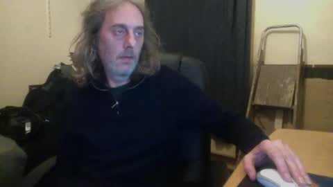 Snapshot of bangintoleather chatting on 10/12/25, 01:48 bangintoleather online show from 10/12/25, 01:48