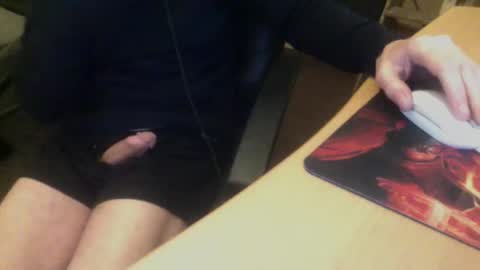 Snapshot of bangintoleather chatting on 10/24/25, 02:19 bangintoleather online show from 10/24/25, 02:19