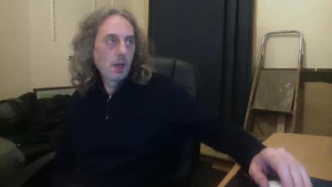 Snapshot of bangintoleather chatting on 11/06/25, 03:07 bangintoleather online show from 11/06/25, 03:07