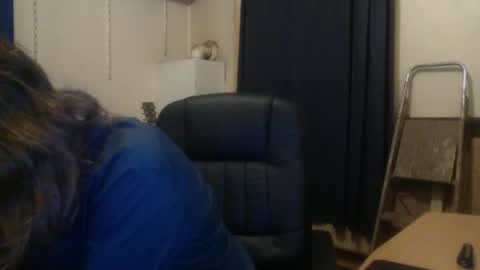 Snapshot of bangintoleather chatting on 11/16/25, 03:01 bangintoleather online show from 11/16/25, 03:01