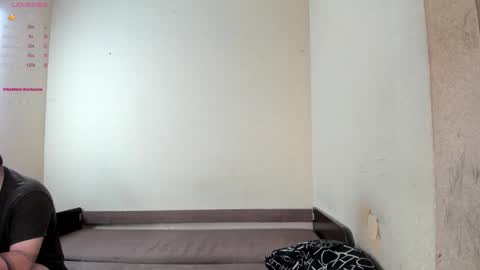 GMT 2Tue-Thur Sat Sun 0900am-1400am  online show from 10/30/25, 09:44