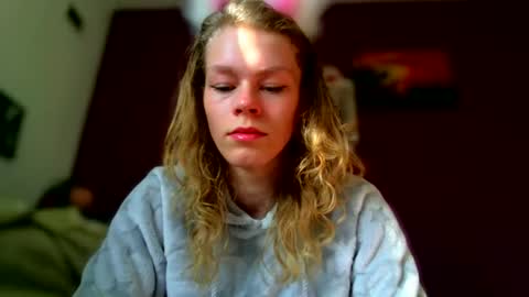 charliejones online show from 09/23/25, 01:58