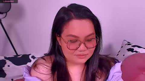 Barbie Kim online show from 10/11/25, 06:17