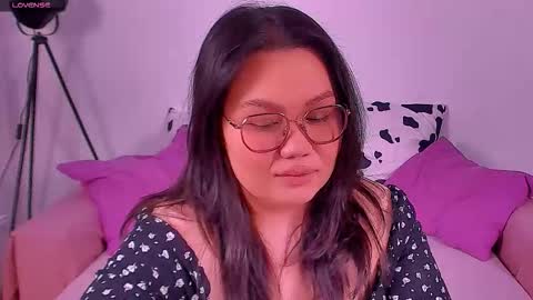 Barbie Kim online show from 10/16/25, 09:16