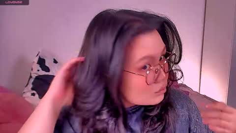 Barbie Kim online show from 11/14/25, 06:28