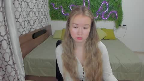 Snapshot of barbaramiles chatting on 01/16/25, 11:26 Barbara online show from 01/16/25, 11:26