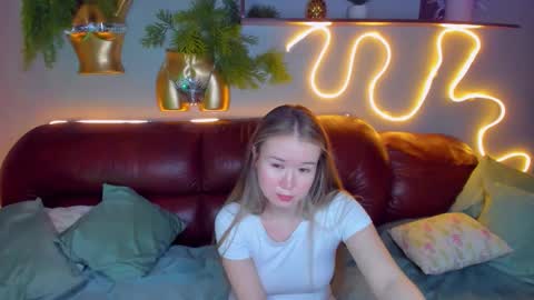 Snapshot of barbaramiles chatting on 01/18/25, 02:02 Barbara online show from 01/18/25, 02:02