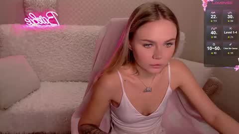 Snapshot of barbie_lillie chatting on 11/11/25, 03:17 Lilli 3 online show from 11/11/25, 03:17