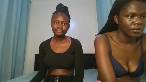 Snapshot of barbie_queen2 chatting on 10/02/25, 12:23 queen online show from 10/02/25, 12:23