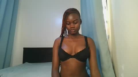 queen online show from 11/24/25, 09:20