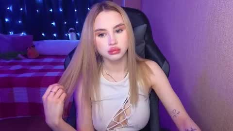 Eva online show from 02/21/25, 01:00