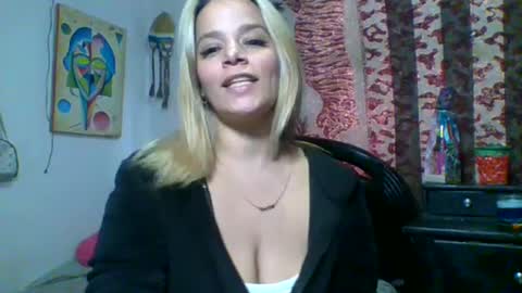 Snapshot of barby_88 chatting on 09/24/25, 08:56 barby online show from 09/24/25, 08:56