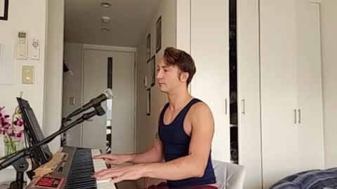 BareBritPianist online show from 11/04/25, 06:34