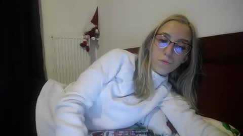 Lena online show from 01/08/25, 08:50
