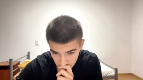 Snapshot of barepulse chatting on 11/05/25, 08:20 Eric online show from 11/05/25, 08:20