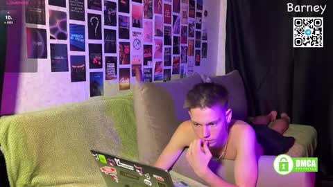 Snapshot of barney_kevin chatting on 09/18/25, 03:25 Fansly Barney and Kevin T online show from 09/18/25, 03:25